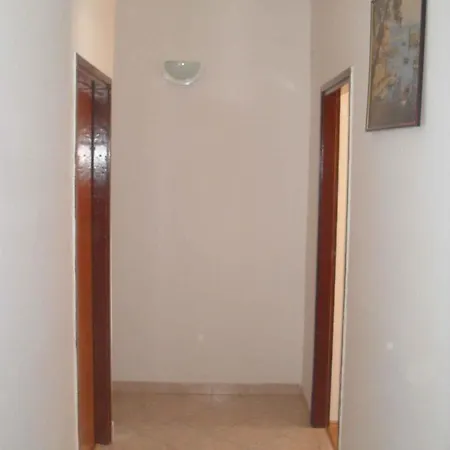 Apartment 14 Lopar