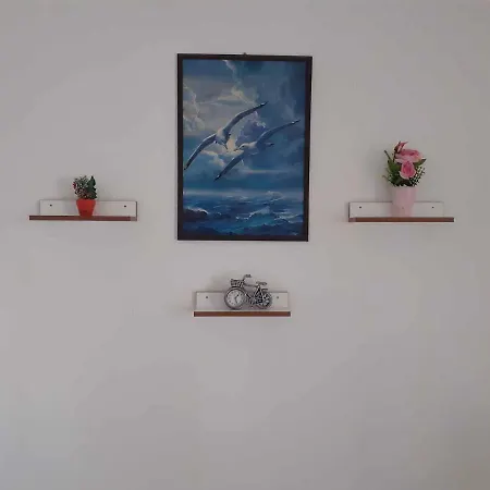 Apartment 14 Lopar