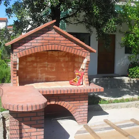 14 Apartment Lopar